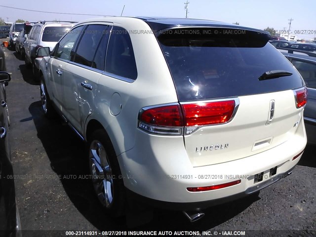 2LMDJ6JK5EBL15075 - 2014 LINCOLN MKX CREAM photo 3