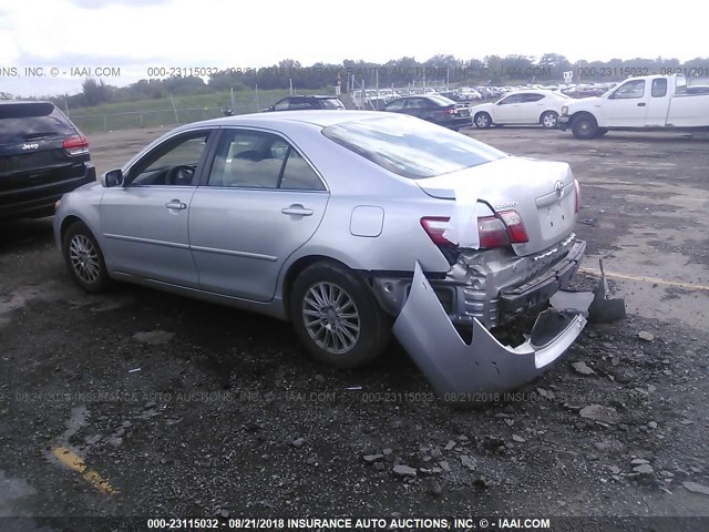 4T4BE46K07R009800 - 2007 TOYOTA CAMRY NEW GENERAT CE/LE/XLE/SE SILVER photo 3