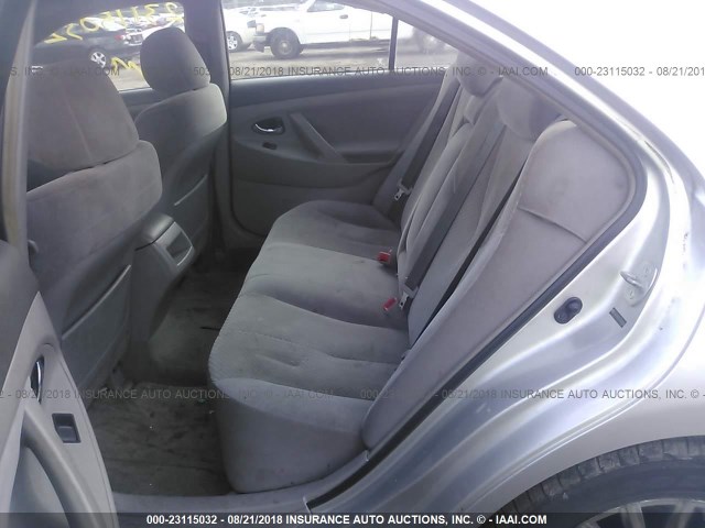 4T4BE46K07R009800 - 2007 TOYOTA CAMRY NEW GENERAT CE/LE/XLE/SE SILVER photo 8