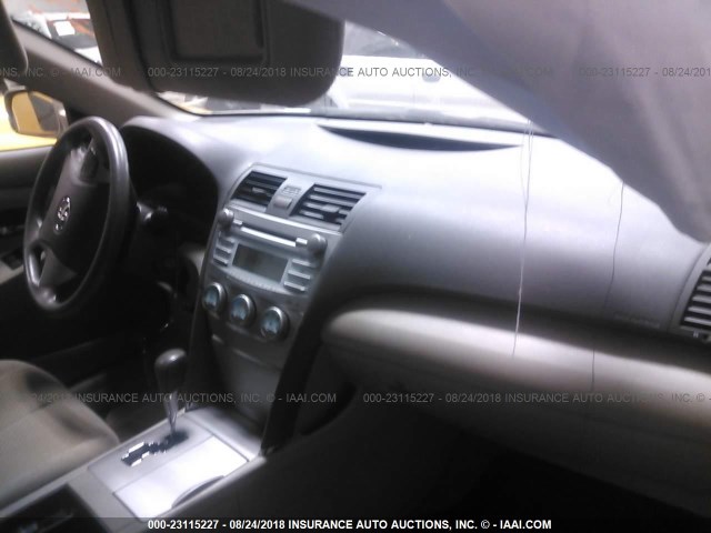 4T1BE46K28U249152 - 2008 TOYOTA CAMRY CE/LE/XLE/SE BEIGE photo 5