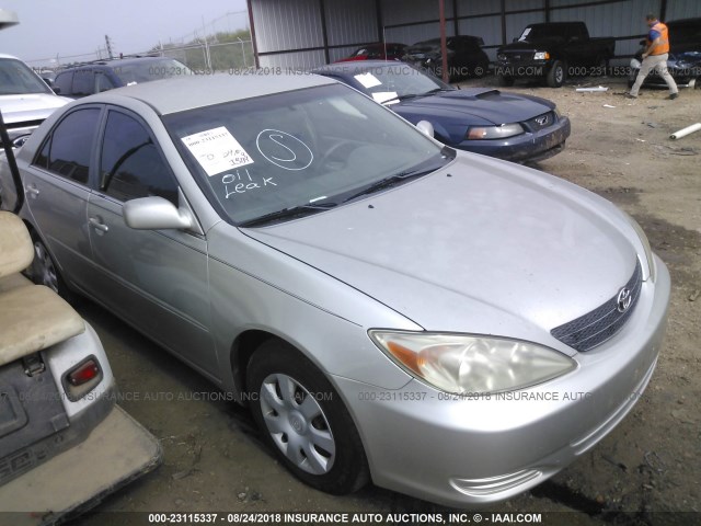 4T1BE32K22U111053 - 2002 TOYOTA CAMRY LE/XLE/SE Gümüş foto 1