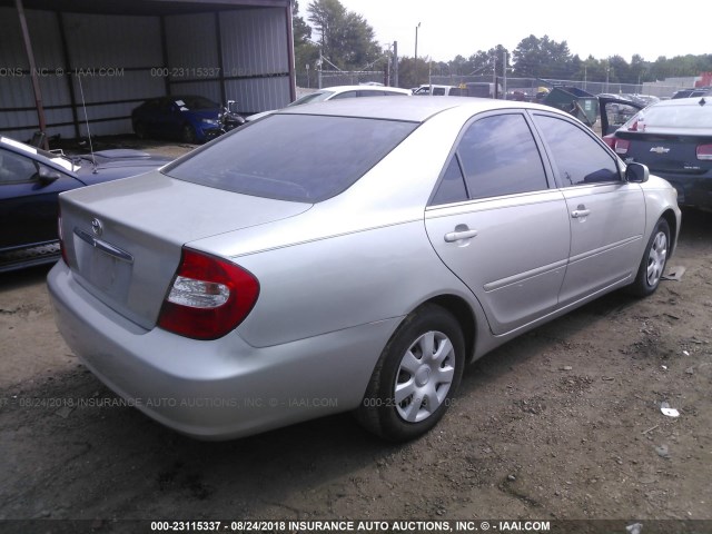 4T1BE32K22U111053 - 2002 TOYOTA CAMRY LE/XLE/SE Gümüş foto 4