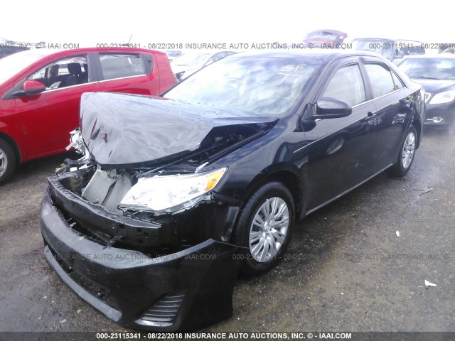 4T1BF1FK5EU432889 - 2014 TOYOTA CAMRY L/SE/LE/XLE Qara foto 2