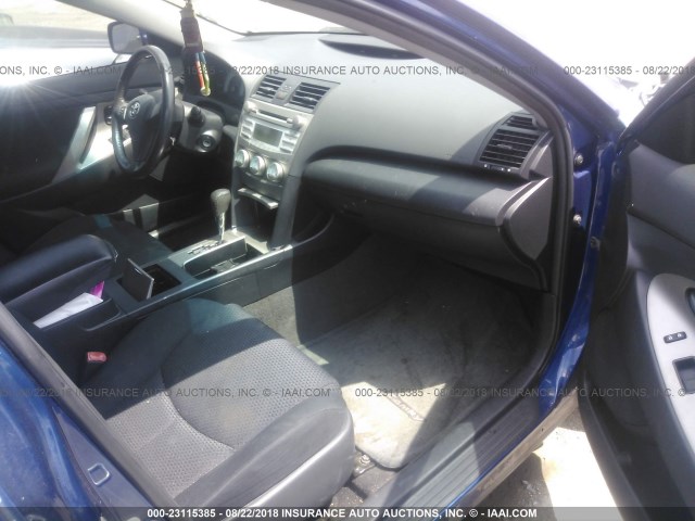 4T1BE46K09U378797 - 2009 TOYOTA CAMRY SE/LE/XLE ლურჯი ფოტო 5