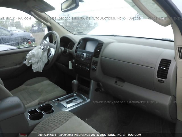 5N1AR1NB5CC609402 - 2012 NISSAN PATHFINDER S/LE/SE WHITE photo 5