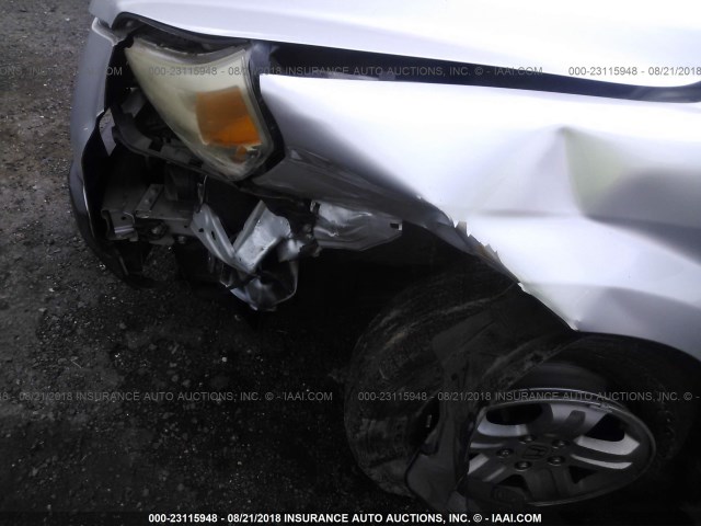 2HKYF18116H564093 - 2006 HONDA PILOT LX 银色 照片 6