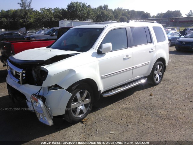 5FNYF4H96DB042403 - 2013 HONDA PILOT TOURING WHITE photo 2