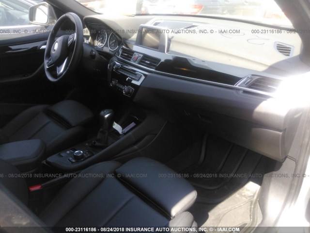 WBXHT3C36H5F74513 - 2017 BMW X1 XDRIVE28I GRAY photo 5