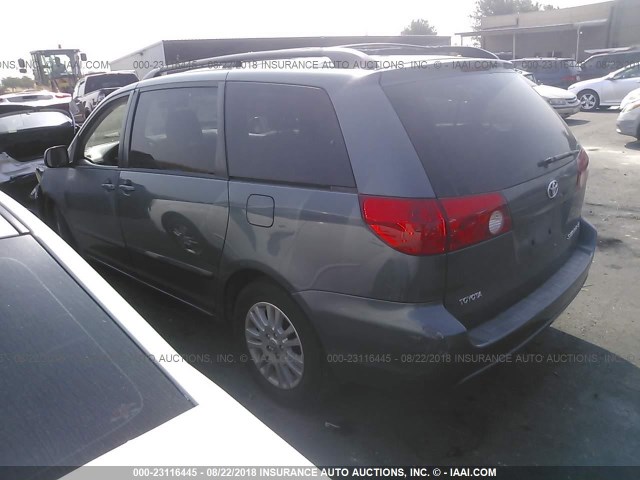 5TDKK4CC3AS327961 - 2010 TOYOTA SIENNA CE/LE GRAY photo 3