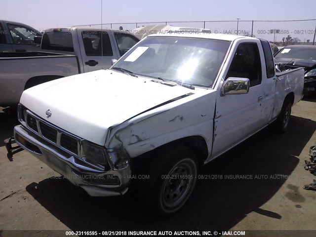 1N6SD16S6SC406276 - 1995 NISSAN TRUCK KING CAB XE WHITE photo 2