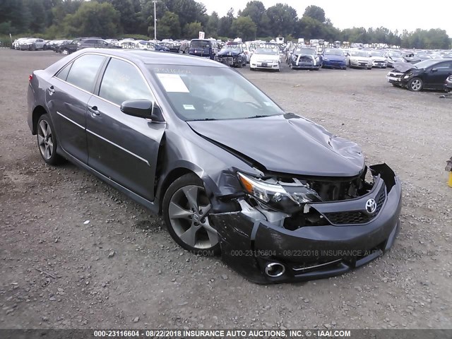 4T1BF1FK7EU822537 - 2014 TOYOTA CAMRY L/SE/LE/XLE 灰色 照片 1