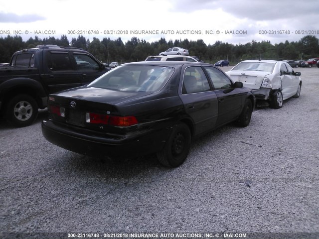 4T1BF22K9YU946535 - 2000 TOYOTA CAMRY LE/XLE BLACK photo 4