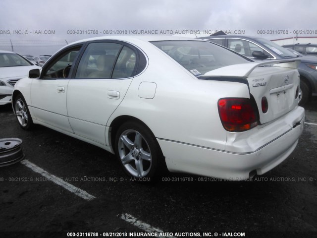 JT8BL69S520008927 - 2002 LEXUS GS 430 WHITE photo 3