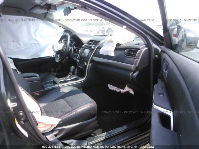 4T1BF1FK1GU568892 - 2016 TOYOTA CAMRY LE/XLE/SE/XSE 蓝色 照片 5