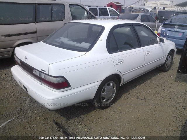 1NXBB02E5TZ423421 - 1996 TOYOTA COROLLA DX WHITE photo 4