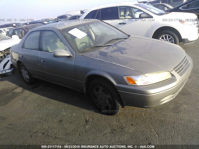 JT2BF22K9W0113500 - 1998 TOYOTA CAMRY CE/LE/XLE 金色 照片 1