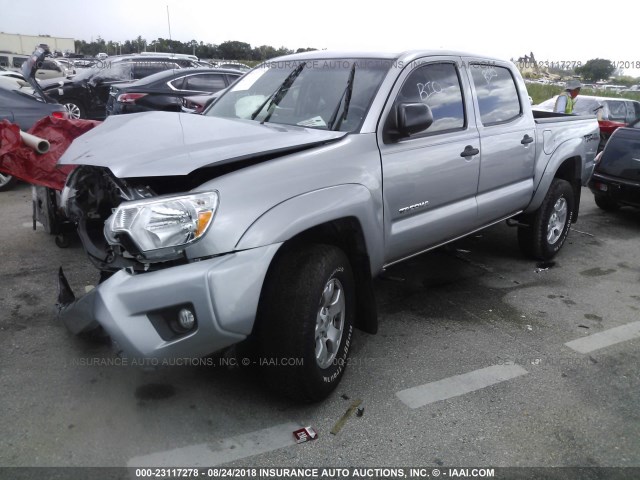 5TFJU4GNXFX086032 - 2015 TOYOTA TACOMA DOUBLE CAB PRERUNNER SILVER photo 2