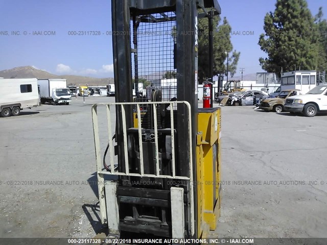 000000C815N02829Z - 2002 YALE FORKLIFT YELLOW photo 6
