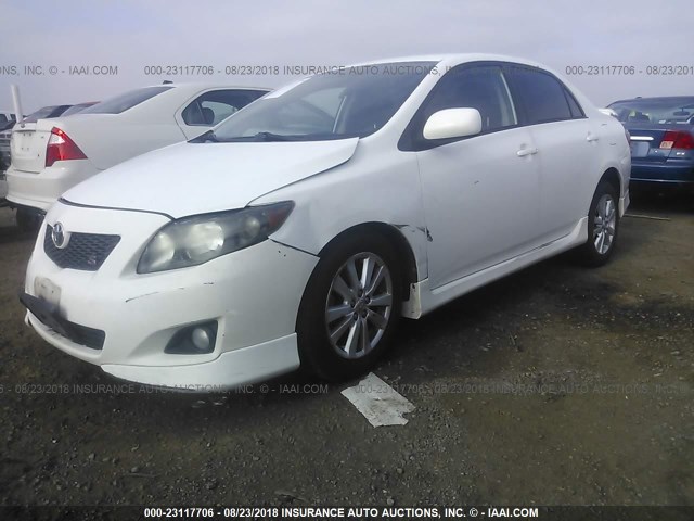 1NXBU4EE6AZ320776 - 2010 TOYOTA COROLLA S/LE/XLE WHITE photo 2