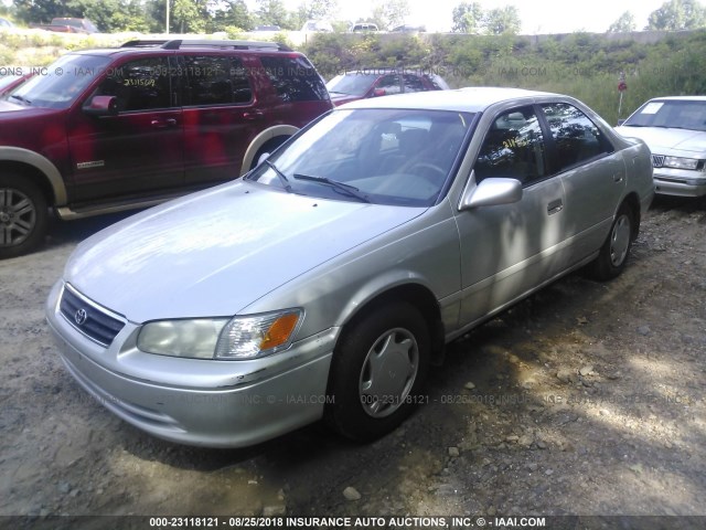 4T1BG22K3YU712453 - 2000 TOYOTA CAMRY CE/LE/XLE 银色 照片 2