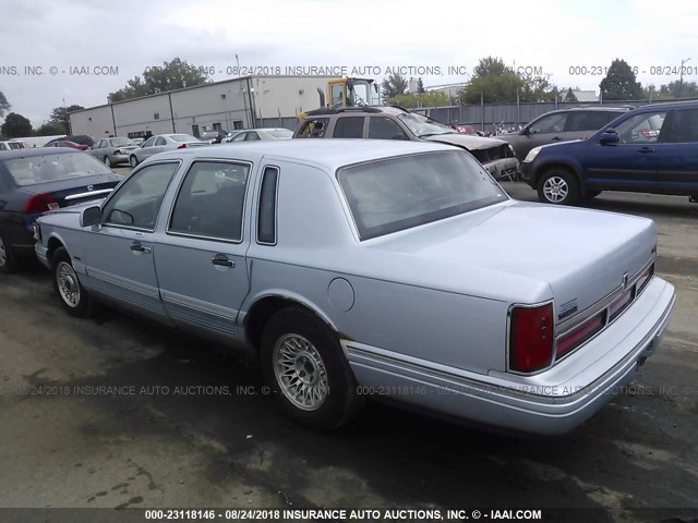 1LNLM81W2VY746411 - 1997 LINCOLN TOWN CAR EXECUTIVE Light Blue photo 3