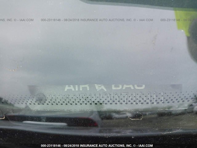 1LNLM81W2VY746411 - 1997 LINCOLN TOWN CAR EXECUTIVE Light Blue photo 9