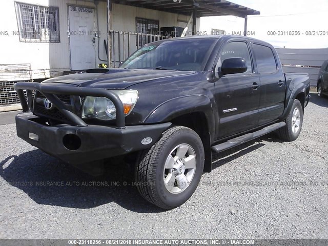 3TMLU4EN6BM078702 - 2011 TOYOTA TACOMA DOUBLE CAB BLACK photo 2