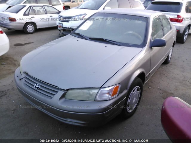 4T1BG22K6WU287131 - 1998 TOYOTA CAMRY CE/LE/XLE 棕色 照片 2