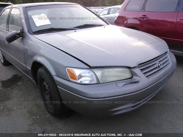 4T1BG22K6WU287131 - 1998 TOYOTA CAMRY CE/LE/XLE 棕色 照片 6