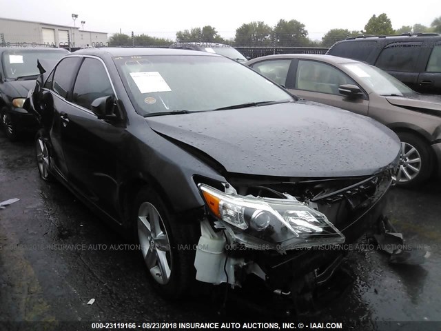 4T1BF1FK9DU249669 - 2013 TOYOTA CAMRY L/SE/LE/XLE Qara foto 1