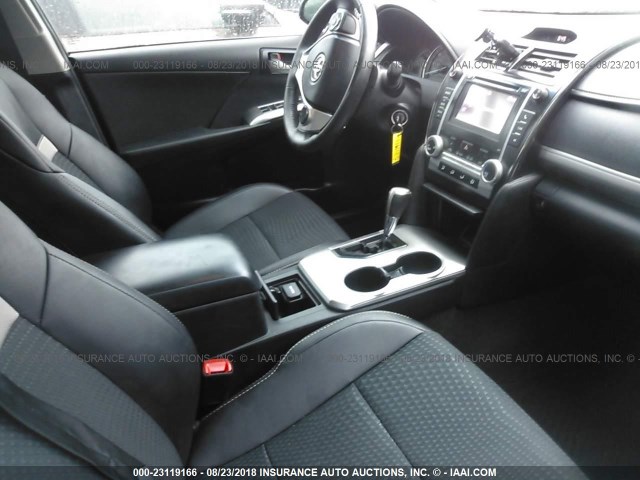 4T1BF1FK9DU249669 - 2013 TOYOTA CAMRY L/SE/LE/XLE Qara foto 5