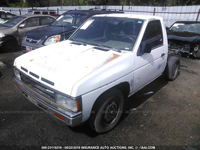 1N6ND11S8KC374273 - 1989 NISSAN D21 SHORT BED WHITE photo 2