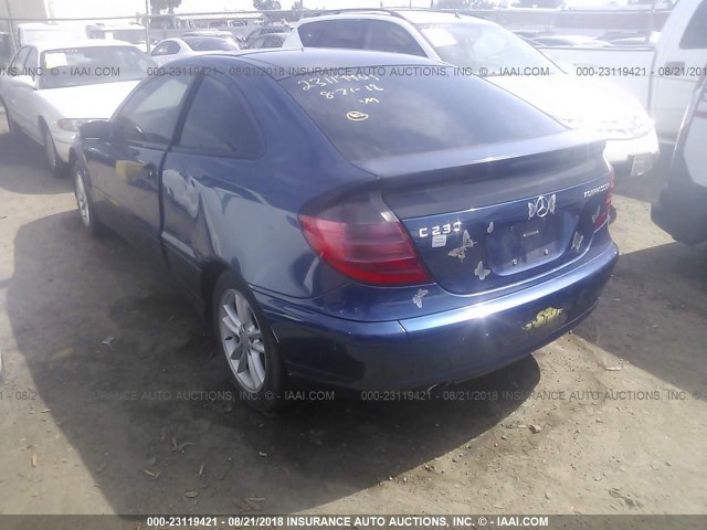 WDBRN47J72A295446 - 2002 MERCEDES-BENZ C 230K SPORT COUPE BLUE photo 3