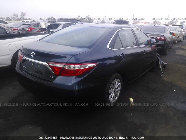 4T4BF1FK8GR526824 - 2016 TOYOTA CAMRY LE/XLE/SE/XSE BLUE photo 4