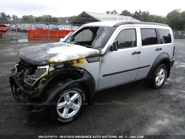 1D8GU28K07W734957 - 2007 DODGE NITRO SXT SILVER photo 2