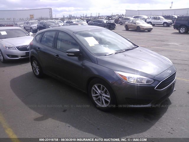 1FADP3K23JL282699 - 2018 FORD FOCUS SE GRAY photo 1