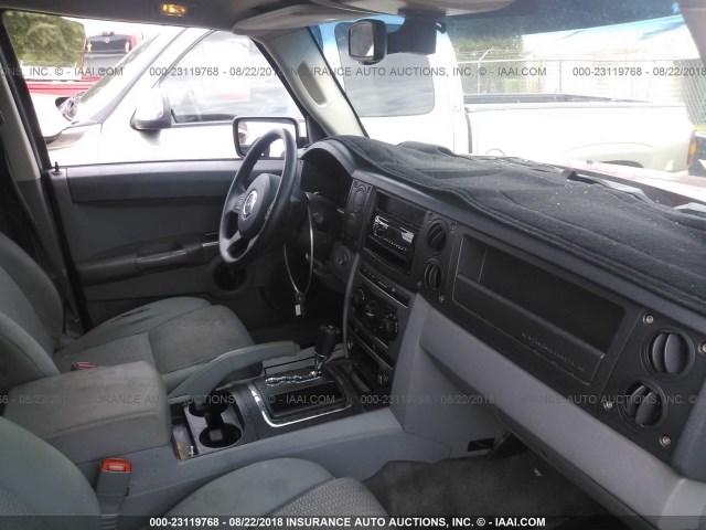 1J8HH48K46C332550 - 2006 JEEP COMMANDER RED photo 5