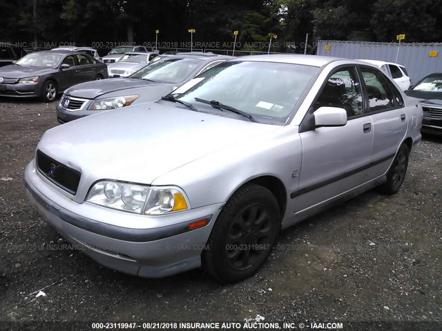 YV1VS2554YF572658 - 2000 VOLVO S40 SILVER photo 2