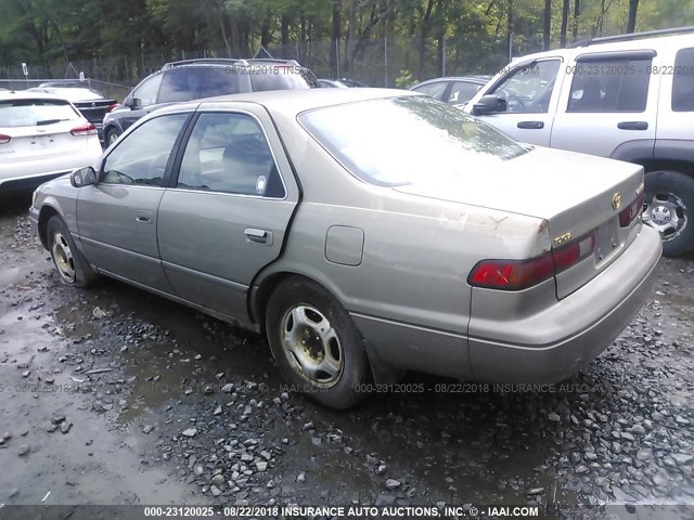 JT2BF22K3X0184368 - 1999 TOYOTA CAMRY LE/XLE TAN photo 3