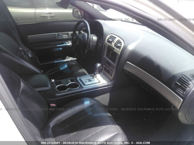 1LNHM87A85Y660912 - 2005 LINCOLN LS 银色 照片 5