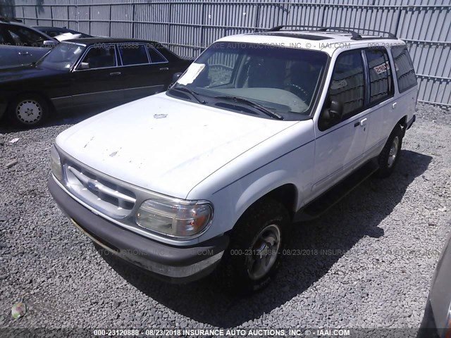 1FMDU34XXTZB56539 - 1996 FORD EXPLORER WHITE photo 2