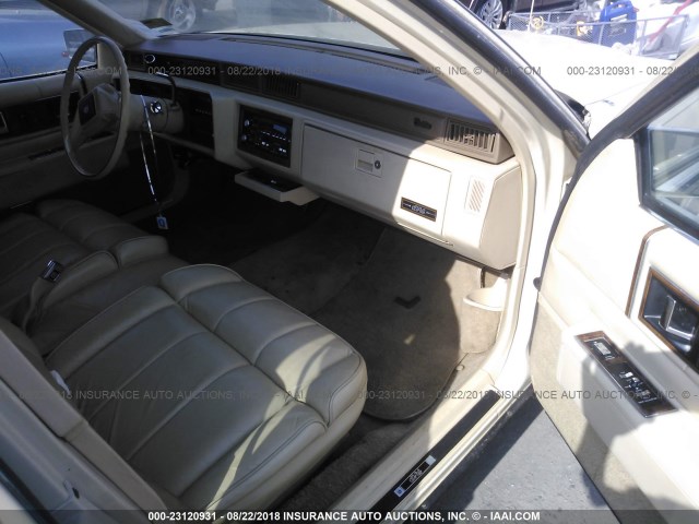 1G6CD6984G4261392 - 1986 CADILLAC DEVILLE FLEETWOOD TAN photo 5