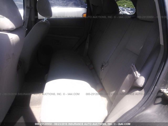 1J4GR48K06C310460 - 2006 JEEP GRAND CHEROKEE LAREDO/COLUMBIA/FREEDOM GRAY photo 8