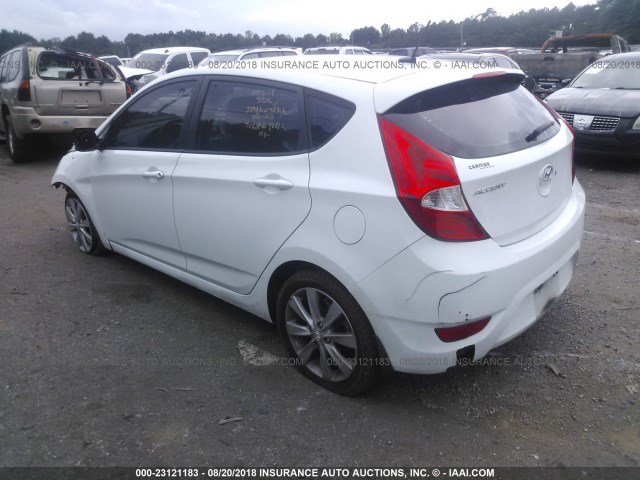 KMHCU5AE0DU076918 - 2013 HYUNDAI ACCENT GLS/SE WHITE photo 3