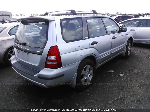 JF1SG65674H720235 - 2004 SUBARU FORESTER 2.5XS 银色 照片 4