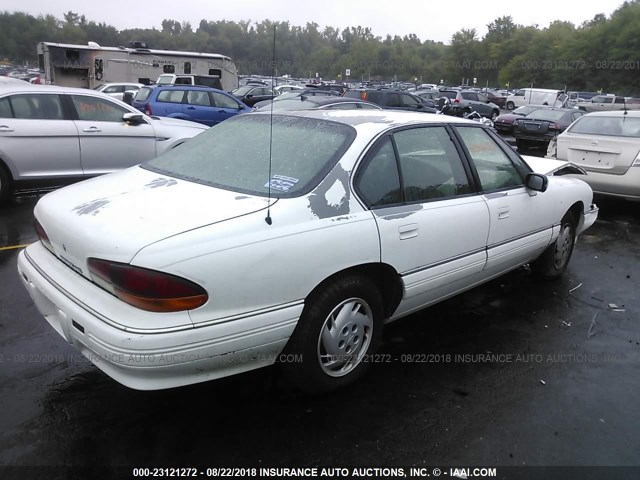 1G2HX52K8S4208945 - 1995 PONTIAC BONNEVILLE SE WHITE photo 4