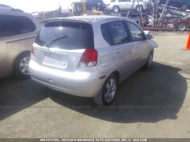 KL1TD66668B058685 - 2008 CHEVROLET AVEO LS SILVER photo 4