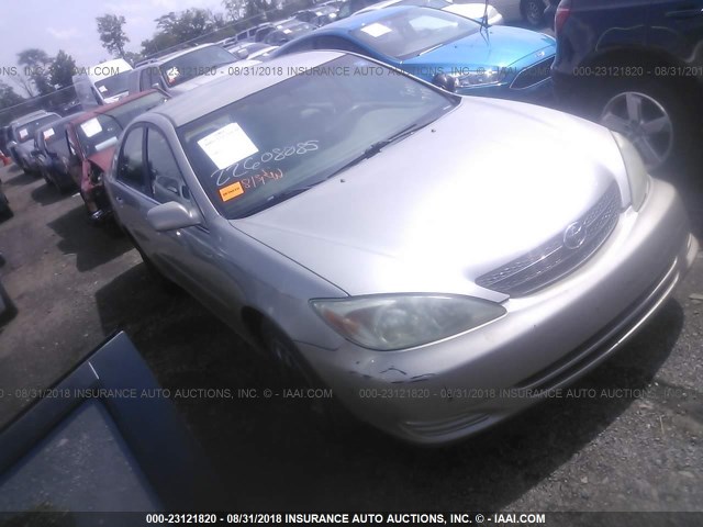 4T1BE32K12U605226 - 2002 TOYOTA CAMRY LE/XLE/SE 金色 照片 1
