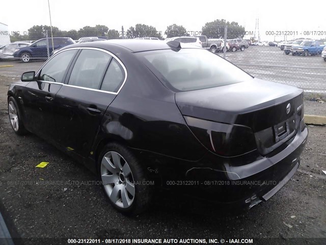 WBANF33586CS35702 - 2006 BMW 525 XI BLACK photo 3