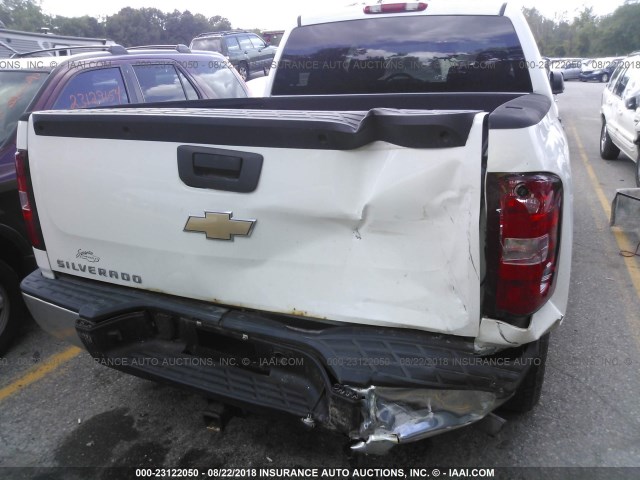 2GCEK13C681252413 - 2008 CHEVROLET SILVERADO K1500 WHITE photo 6